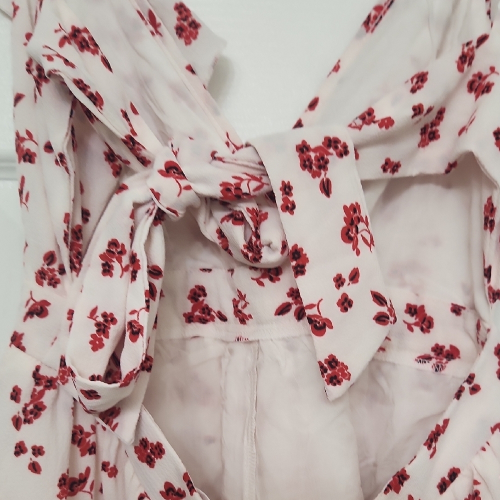 Floral Ruffle Sleeveless Top - Picture 8 of 10
